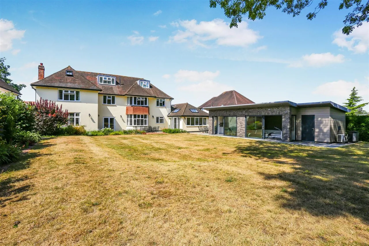 Onslow Avenue, South Cheam, SM2 7ED, photo 37