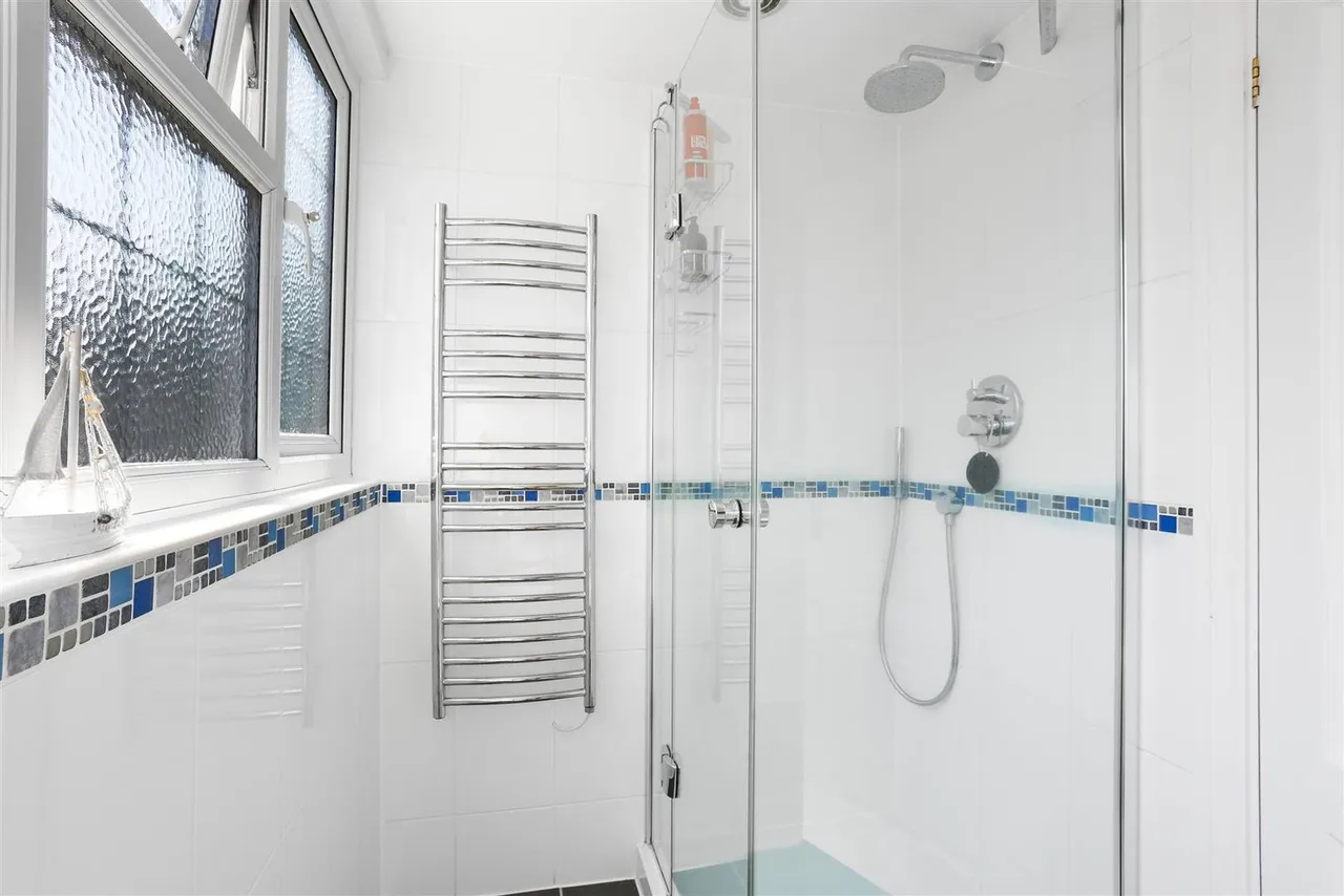 Onslow Avenue, South Cheam, SM2 7ED, photo 59