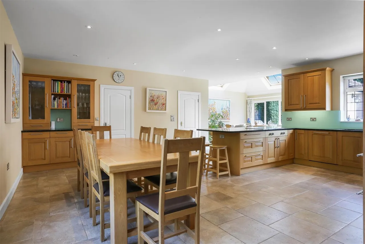 Onslow Avenue, South Cheam, SM2 7ED, photo 4