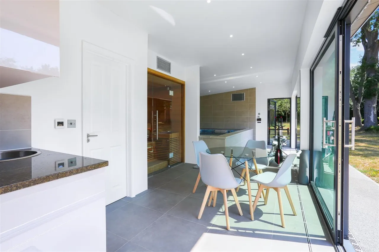 Onslow Avenue, South Cheam, SM2 7ED, photo 27
