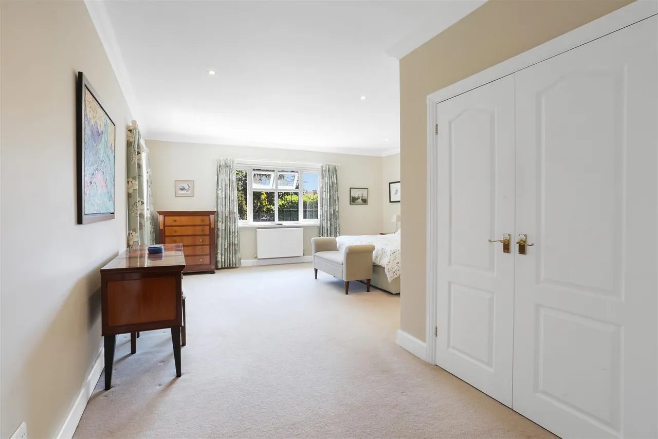Onslow Avenue, South Cheam, SM2 7ED, photo 41