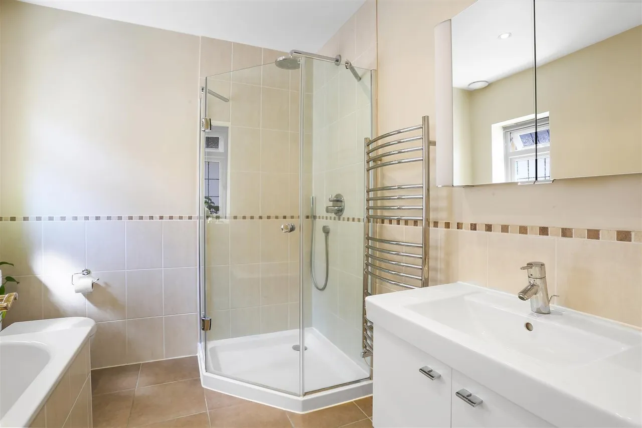 Onslow Avenue, South Cheam, SM2 7ED, photo 44
