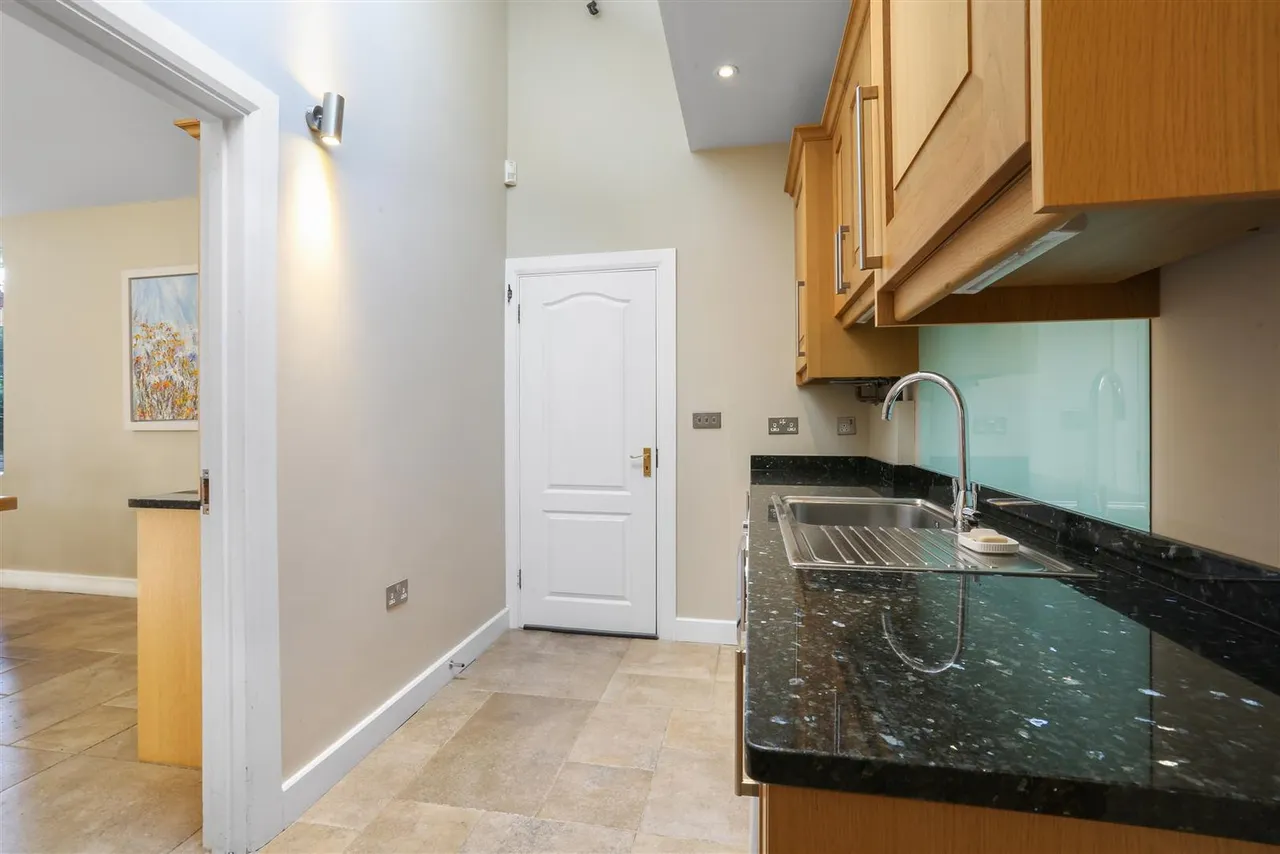 Onslow Avenue, South Cheam, SM2 7ED, photo 13