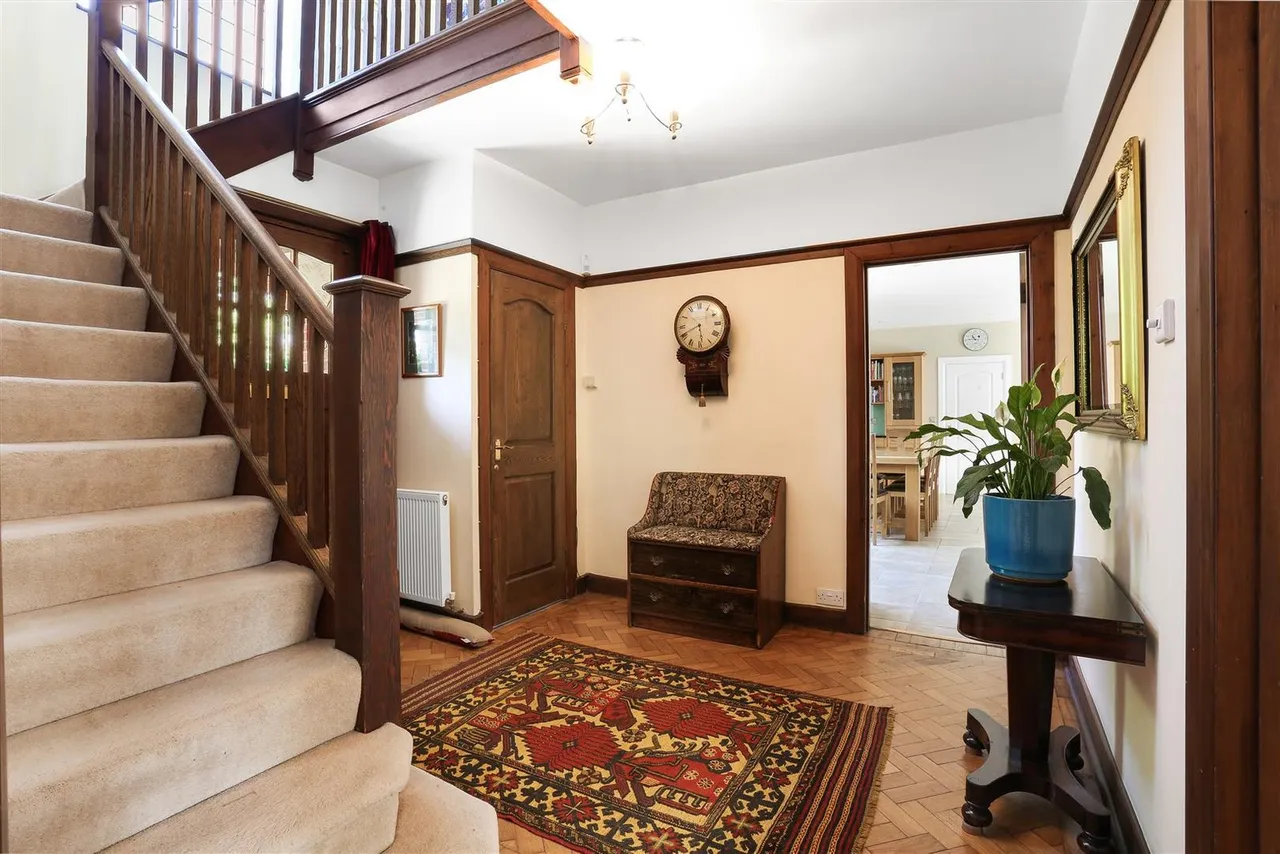 Onslow Avenue, South Cheam, SM2 7ED, photo 38