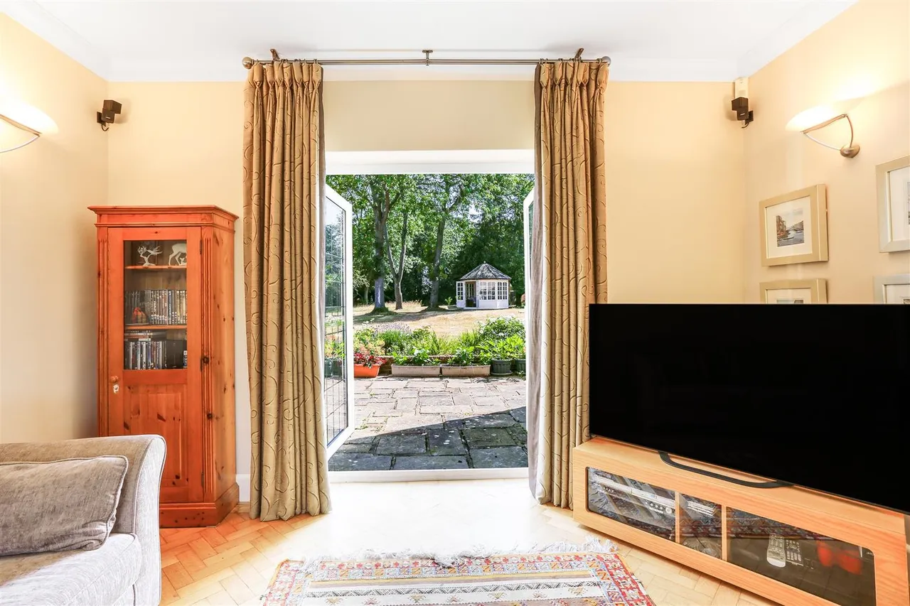 Onslow Avenue, South Cheam, SM2 7ED, photo 15