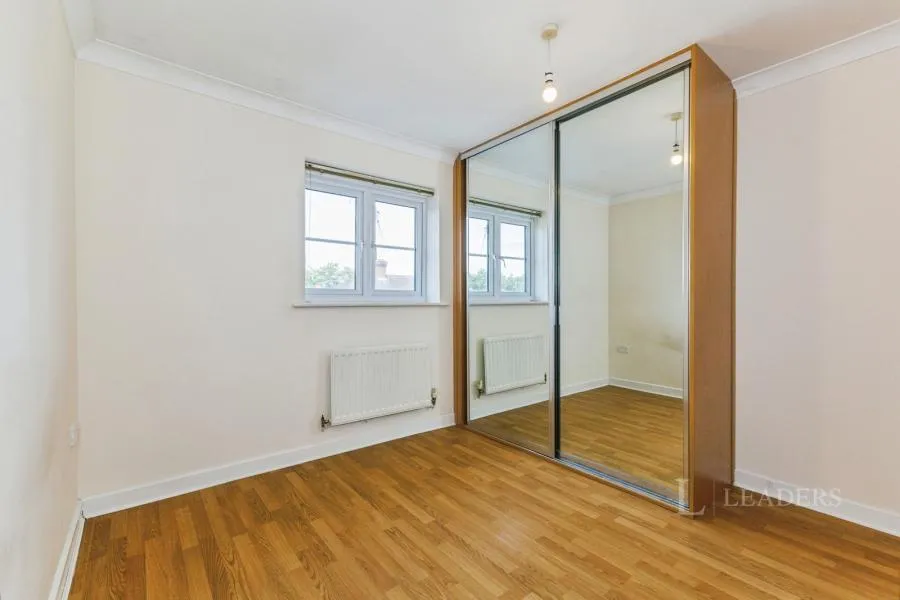 Upper High Street, Epsom, KT17, photo 9