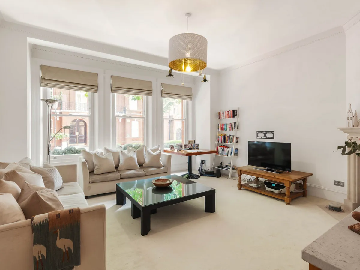 2 bed flat for sale, Earl’s Court Square, London, SW5