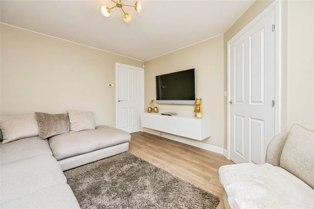 Axminster Drive, Stourport-on-Severn, DY13, photo 4