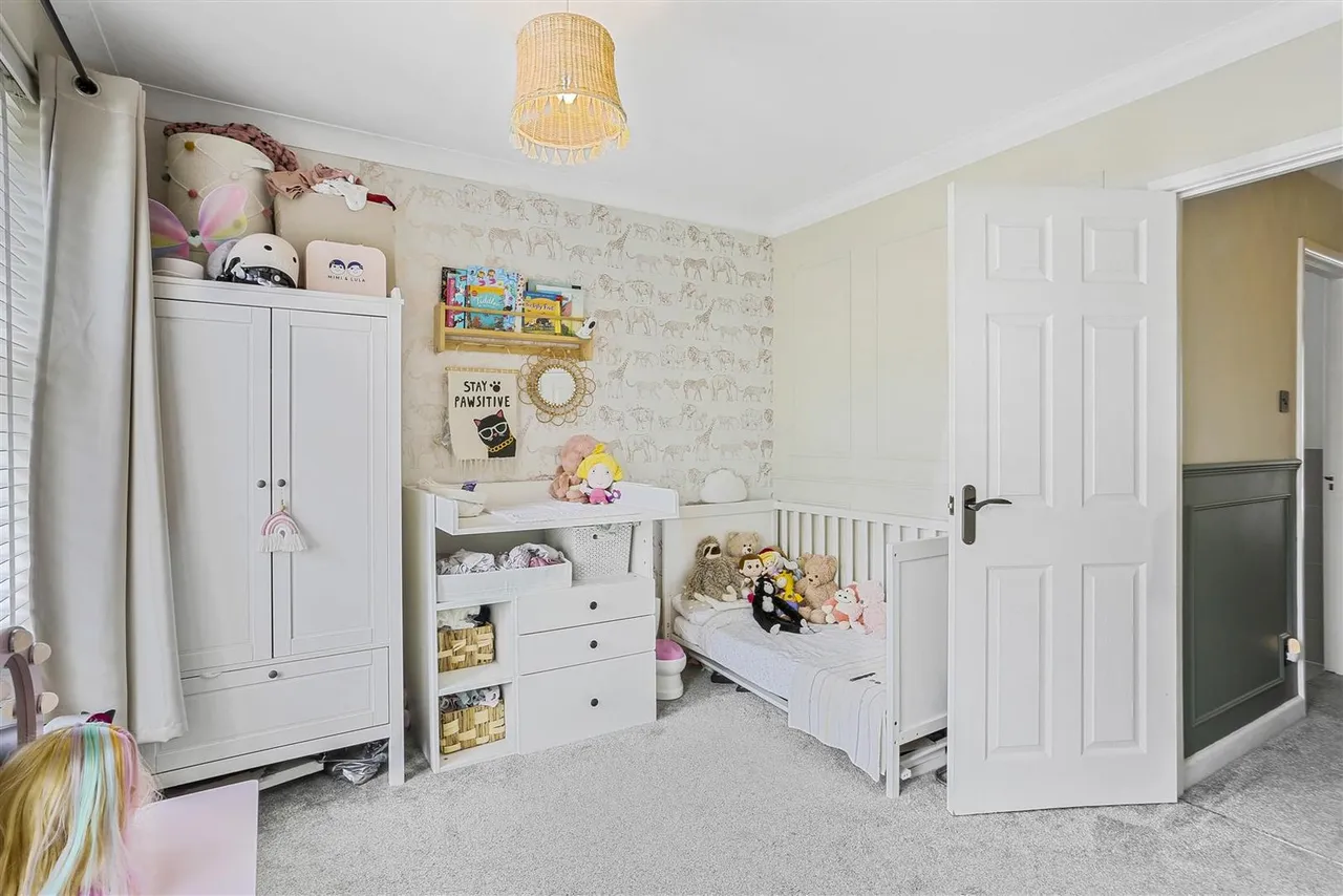 Beaconsfield Place, Epsom, KT17 4BD, photo 10