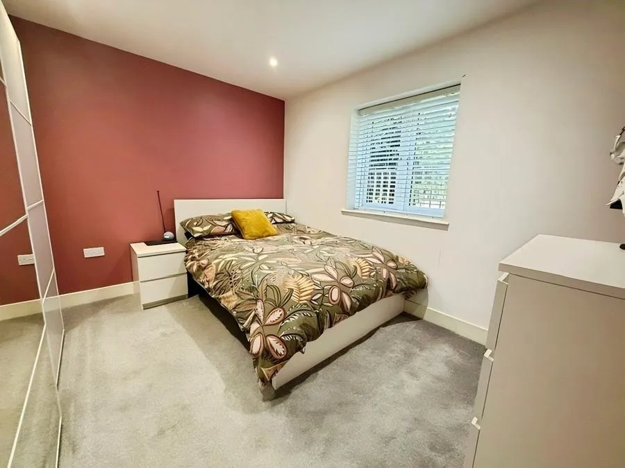 Dedworth Road, Windsor, SL4, photo 6