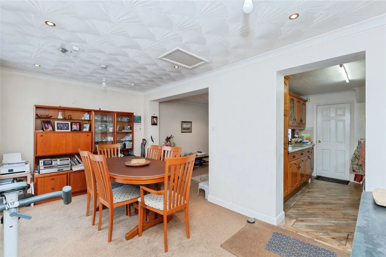 Jacklin Drive, Rushey Mead, LE4, photo 5
