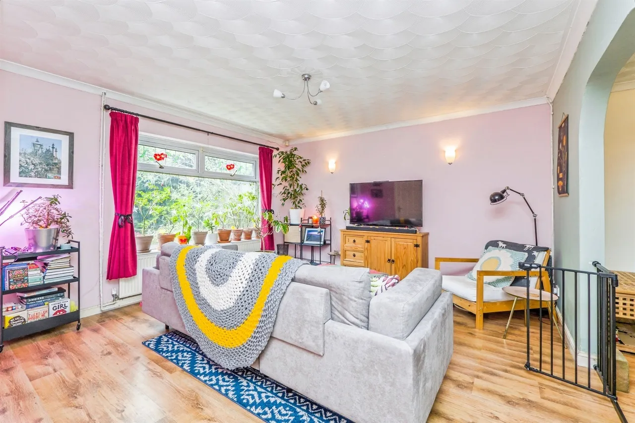 Bryn Pinwydden, Pentwyn, Cardiff, photo 2