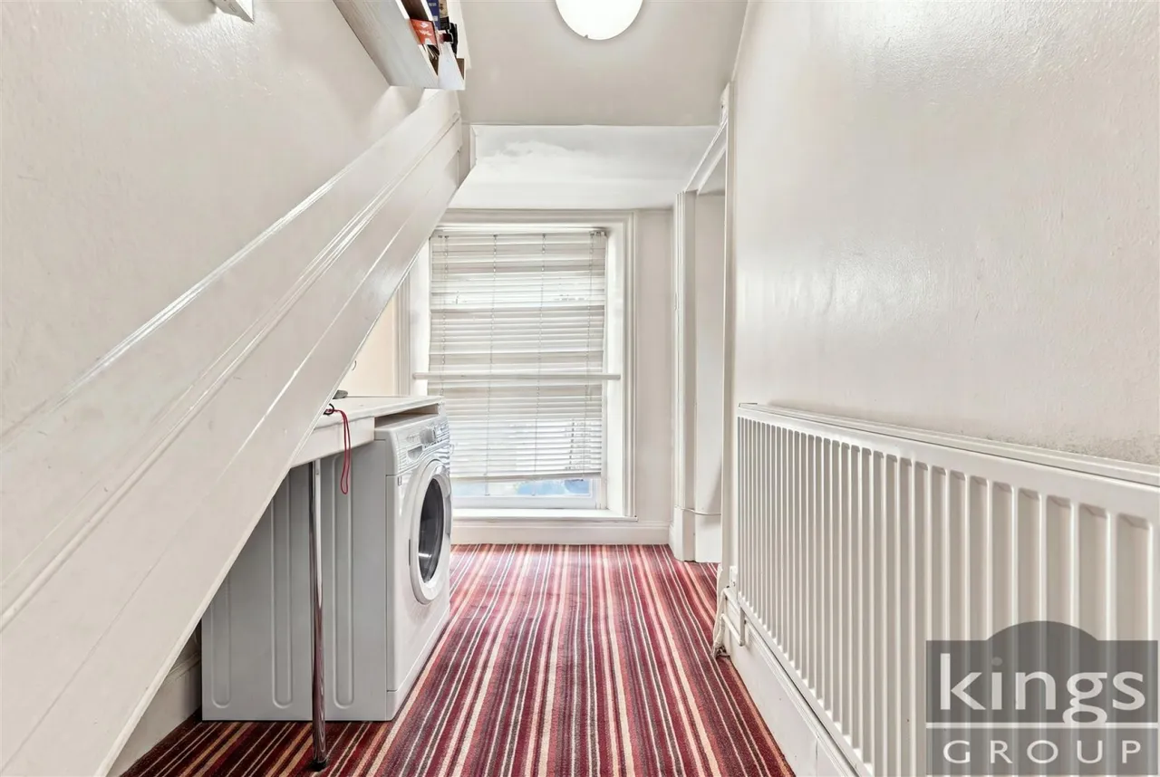 Chesnut Road, London, photo 12