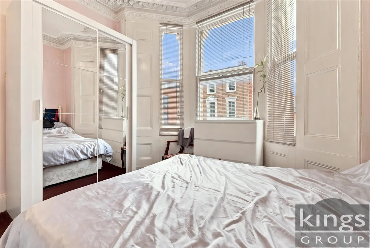 Chesnut Road, London, photo 4