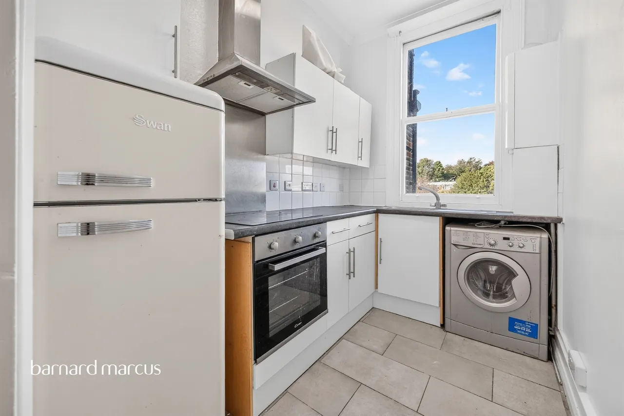 Birdhurst Rise, South Croydon, CR2, photo 2