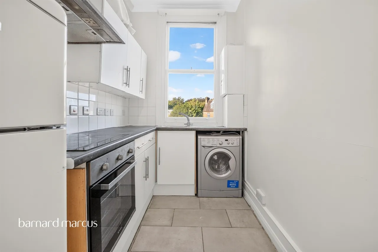 Birdhurst Rise, South Croydon, CR2, photo 3