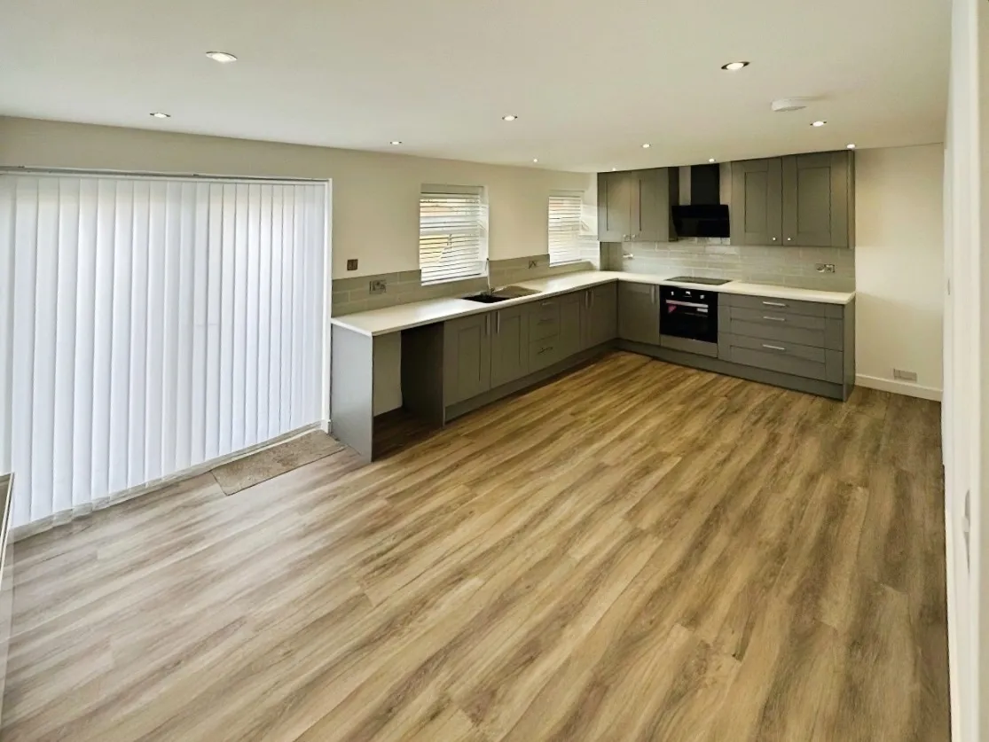 Brampton Gardens, St. Neots, PE19, photo 3