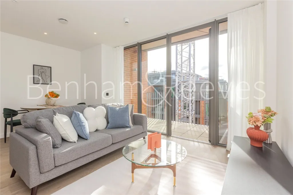 Carnwath Road, Imperial Wharf, SW6, photo 9