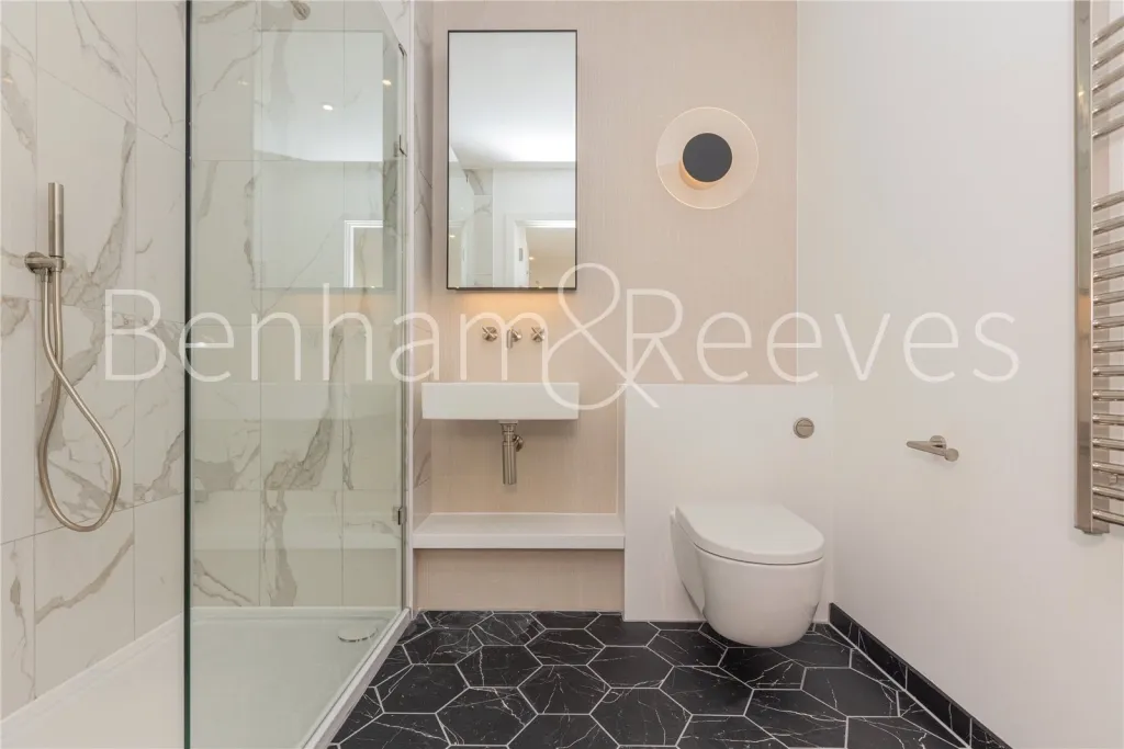 Carnwath Road, Imperial Wharf, SW6, photo 4