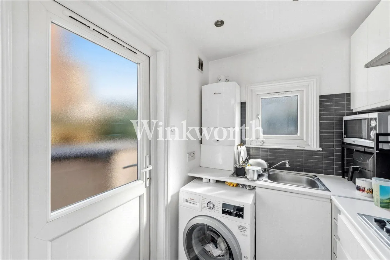 Sylvan Avenue, London, N22, photo 5