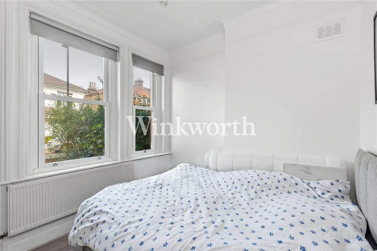 Sylvan Avenue, London, N22, photo 6
