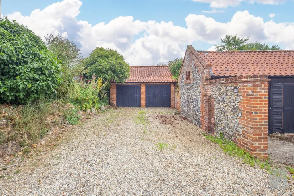 Meadow Farm Drive, Cringleford, photo 2