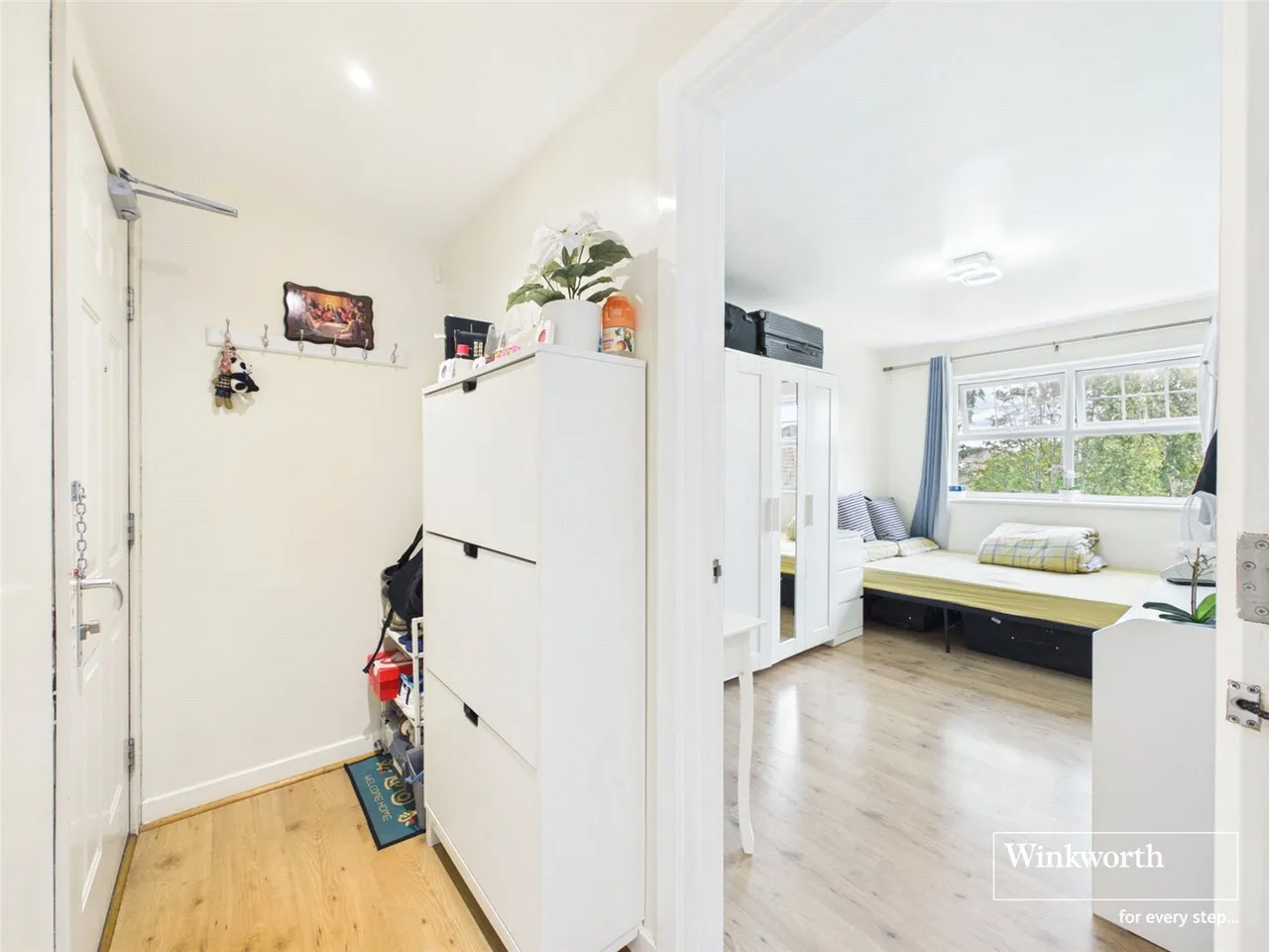 2 bed flat for sale — Warren Way, Edgware, HA8