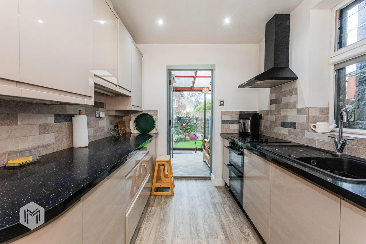 Cox Green Road, Egerton, Bolton, BL7 9HF, photo 2