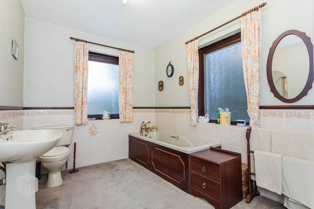 Cox Green Road, Egerton, Bolton, BL7 9HF, photo 13