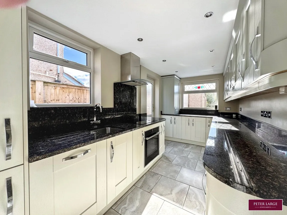 Grange Avenue, Rhyl, LL18, photo 7