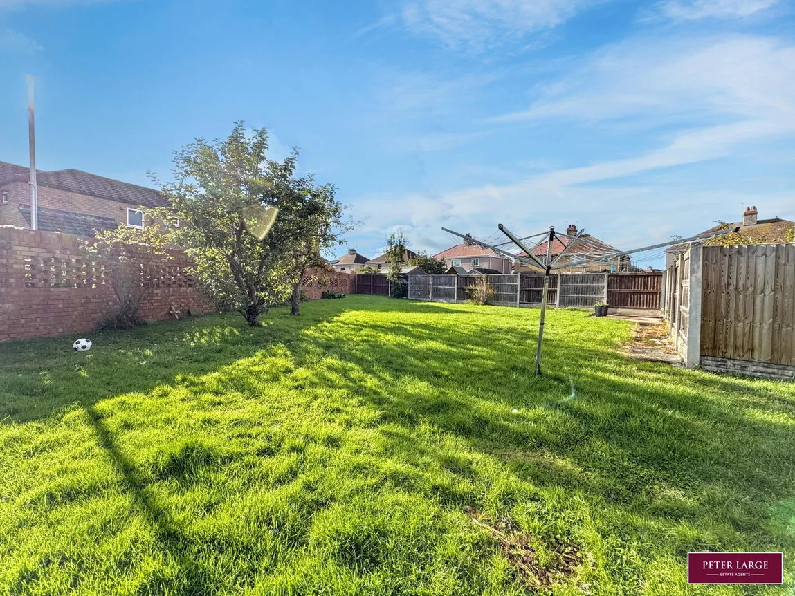 Grange Avenue, Rhyl, LL18, photo 3
