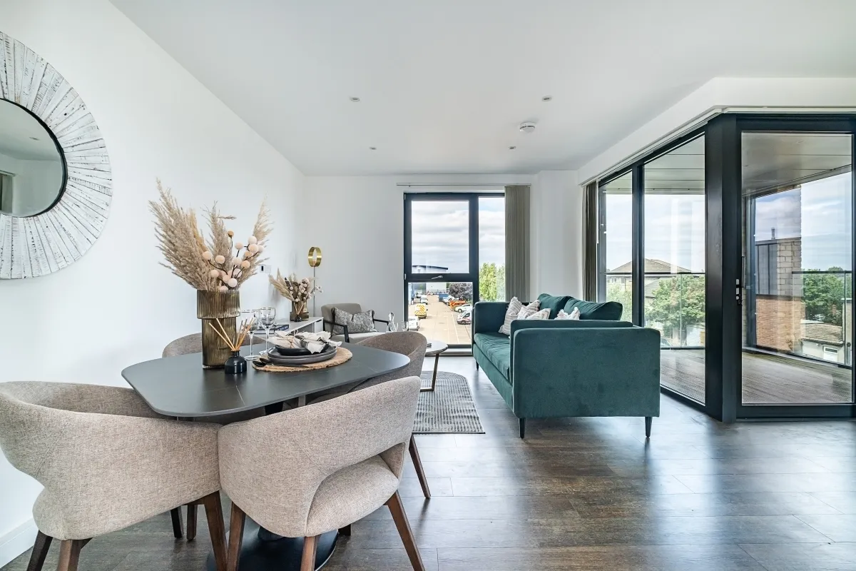 2 bed flat to rent — Watteau Square Croydon CR0