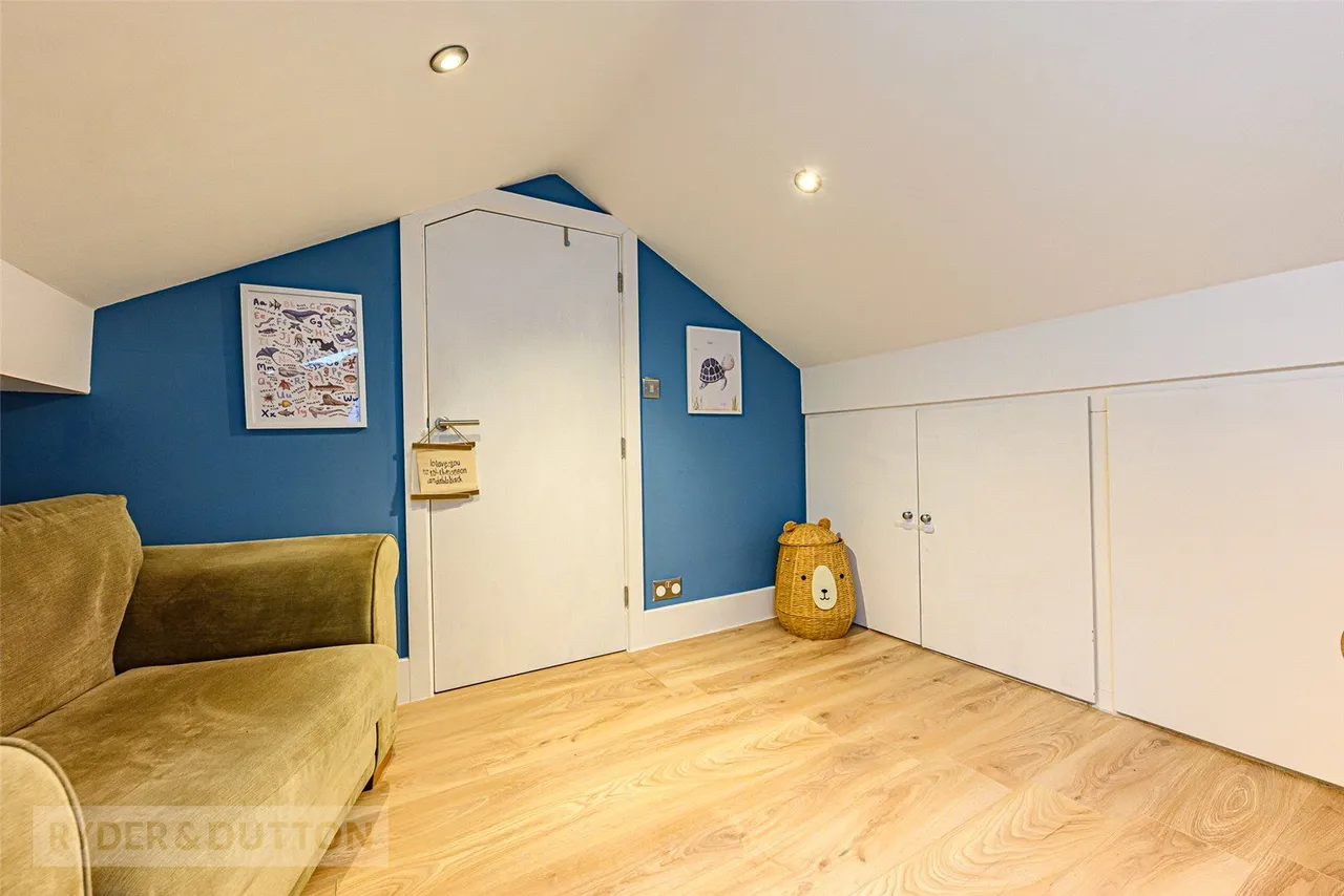 St. Marys Lane, Kirkheaton, HD5, photo 16