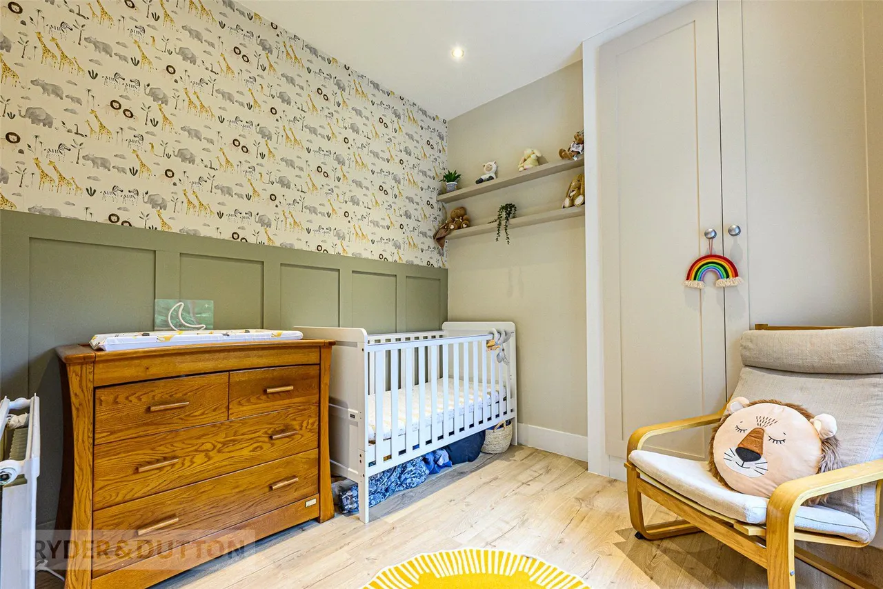 St. Marys Lane, Kirkheaton, HD5, photo 12