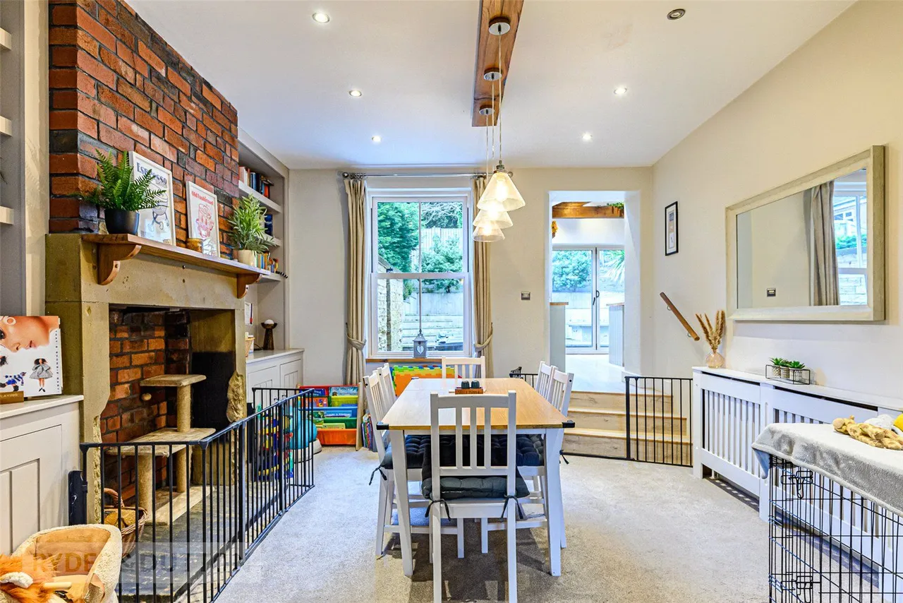 St. Marys Lane, Kirkheaton, HD5, photo 6