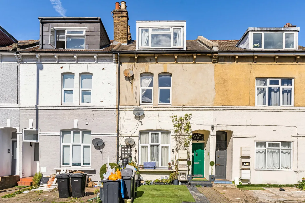2 bed flat for sale, St. James's Road, Croydon, CR0