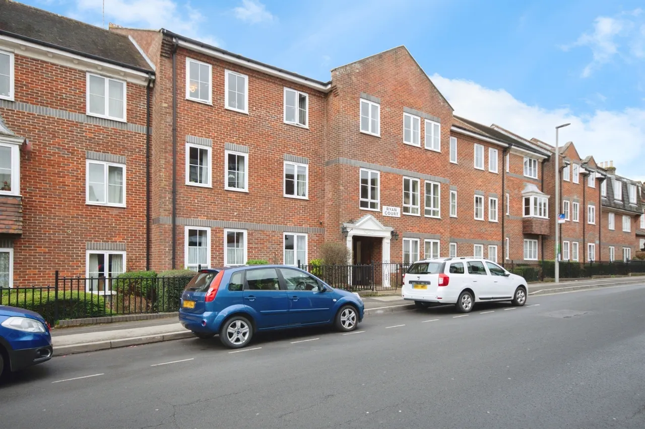 1 bed flat for sale — White Cliff Mill Street, Blandford Forum
