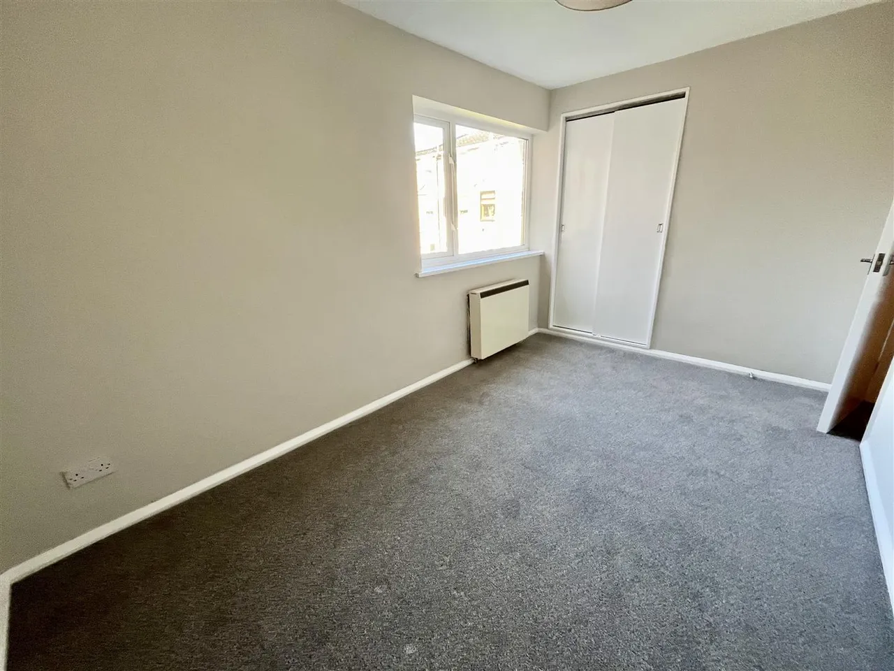 Wardle Road, Sale, M33, photo 7