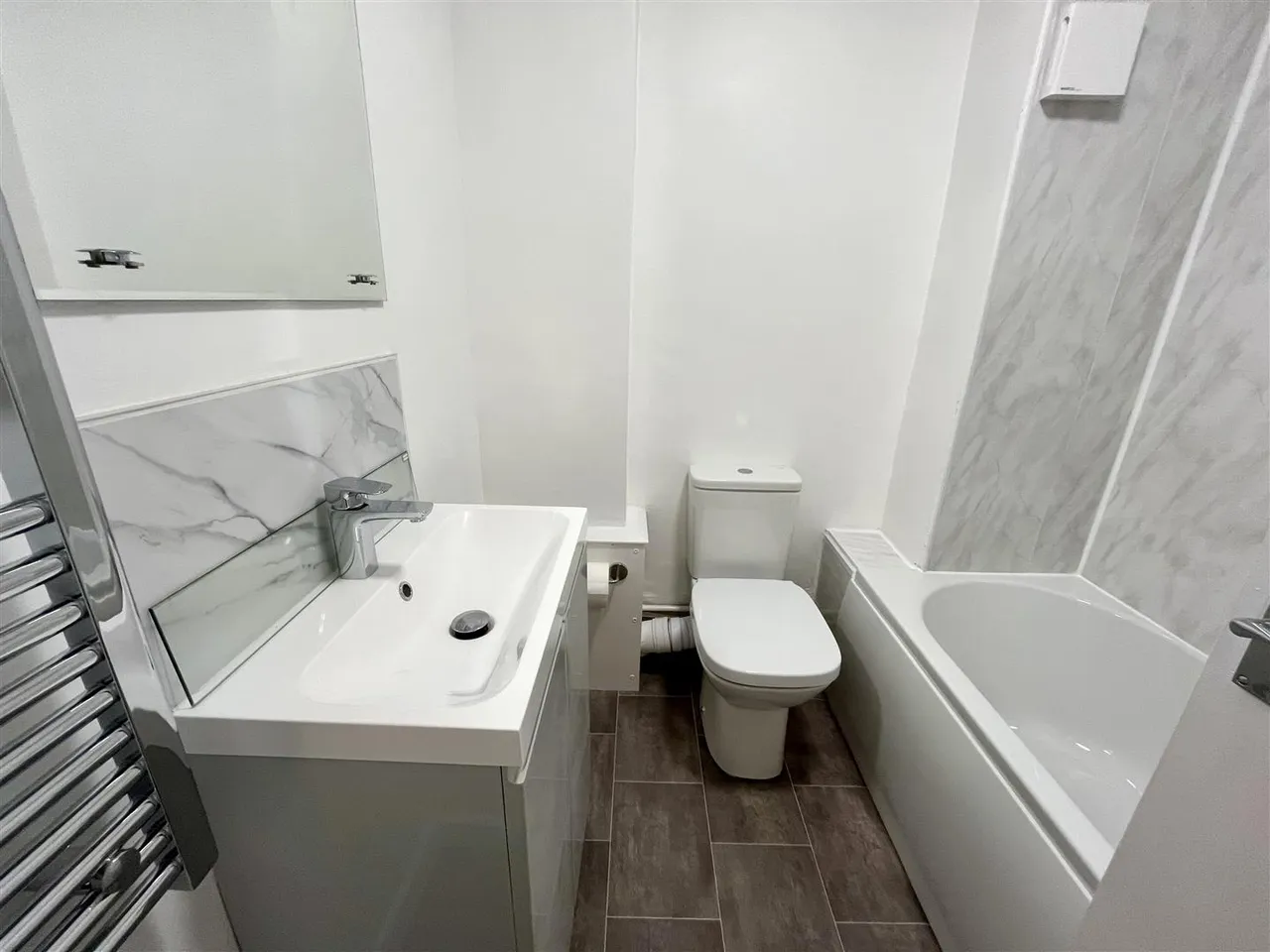 Wardle Road, Sale, M33, photo 12