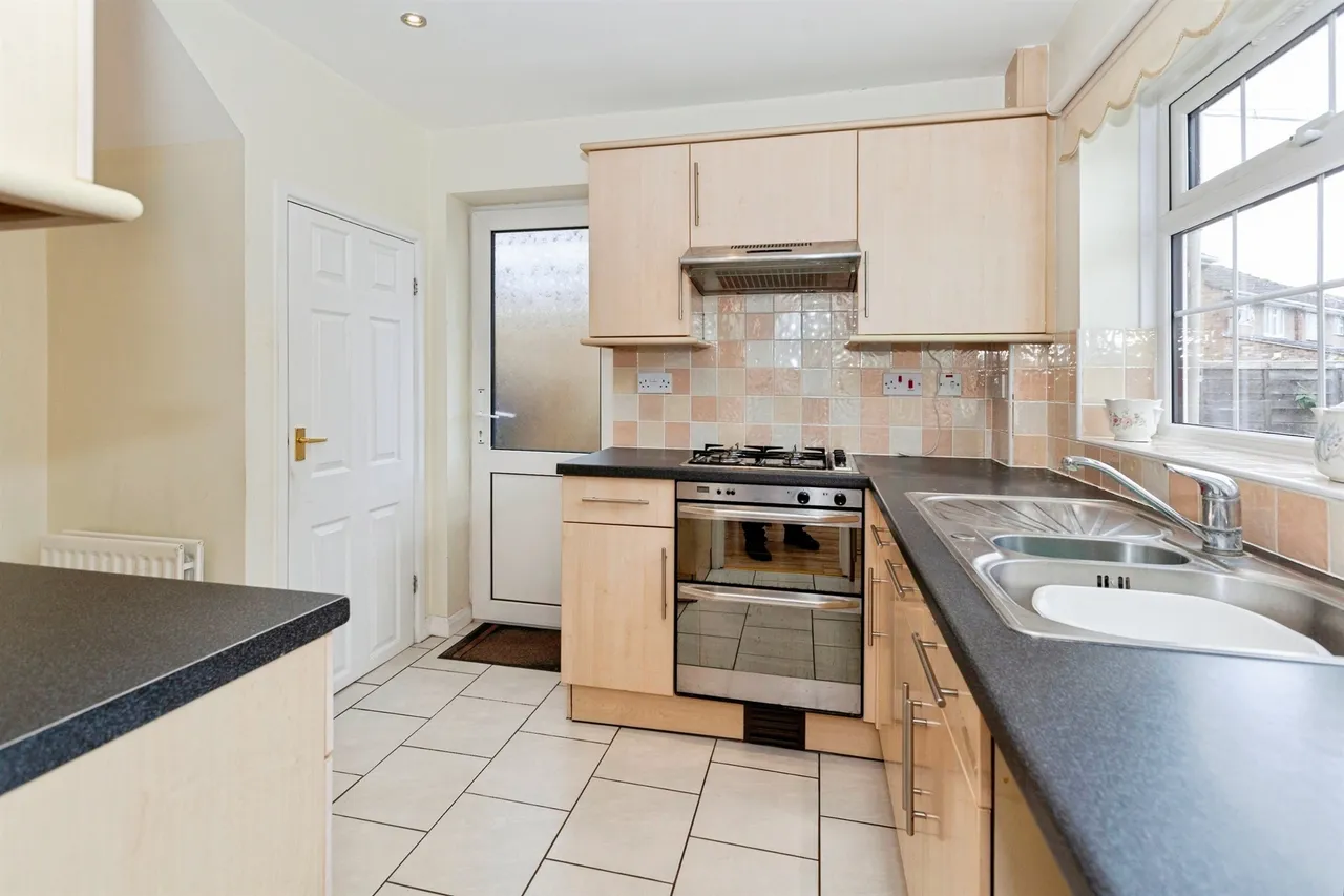 Maypole Road, Taplow, Maidenhead, photo 2