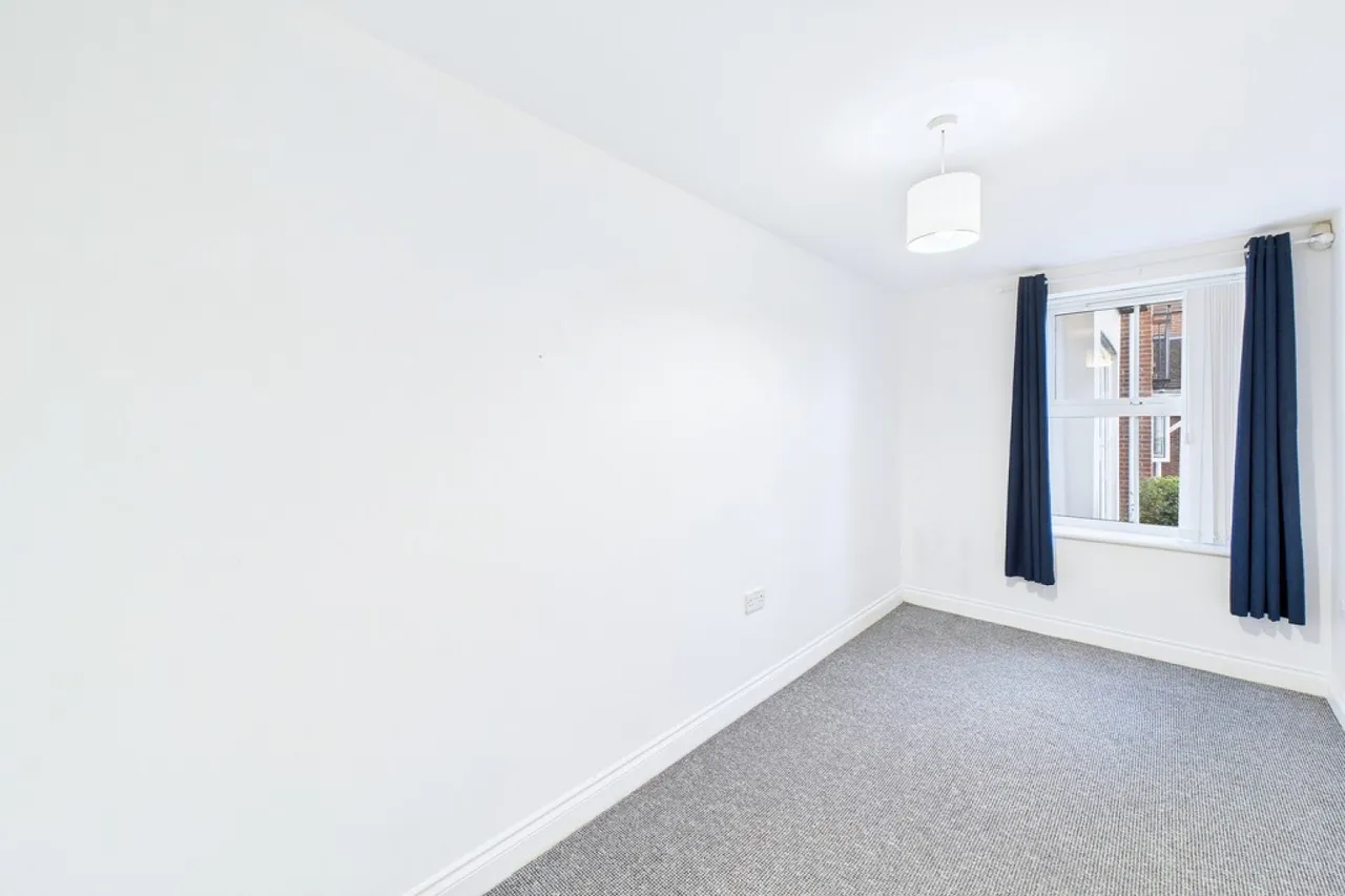 Birch Meadow Close, Warwick, photo 10