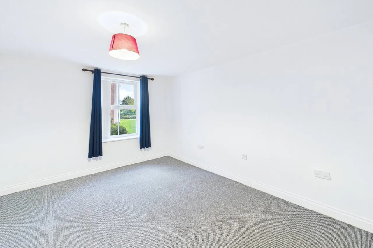 Birch Meadow Close, Warwick, photo 6