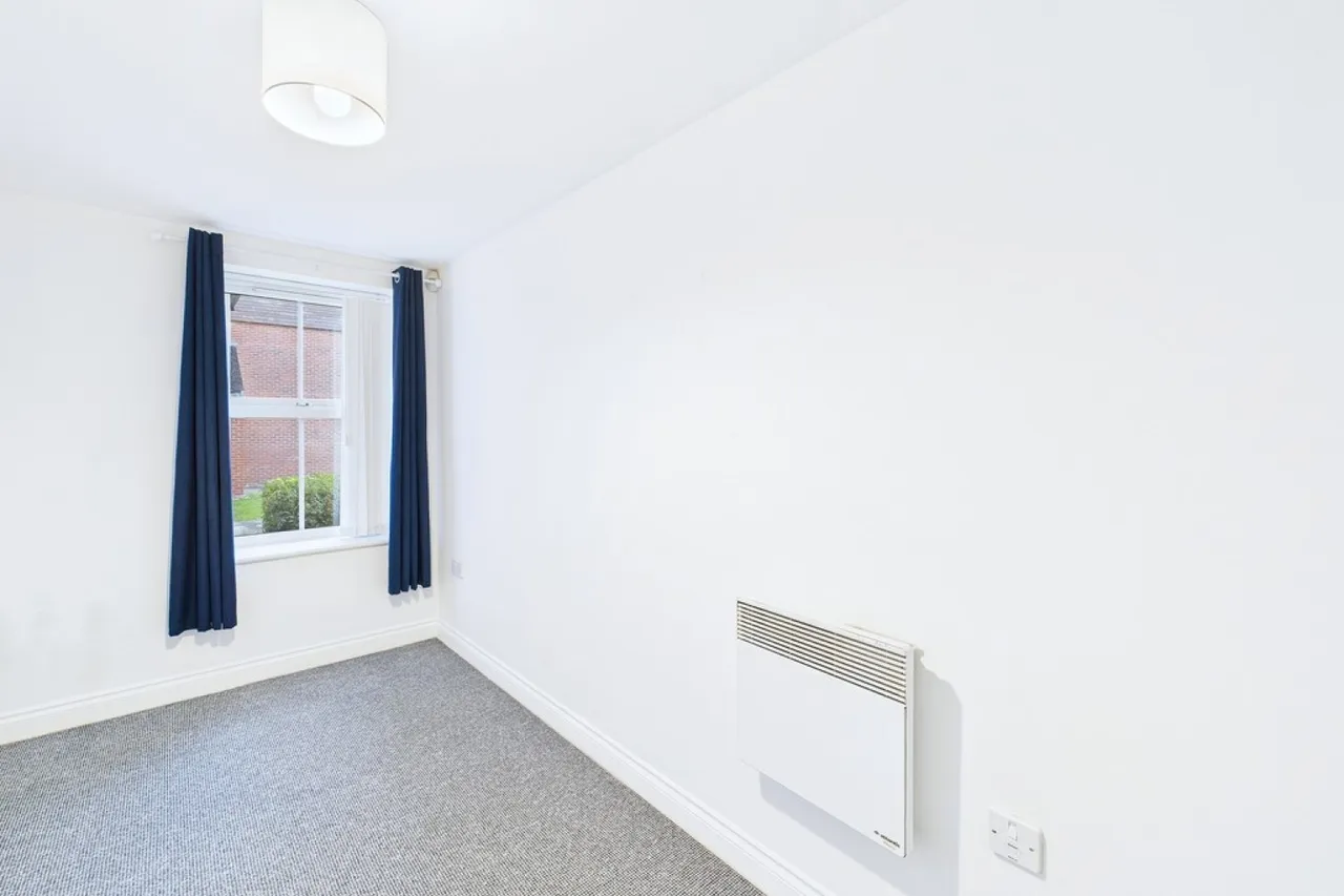 Birch Meadow Close, Warwick, photo 9