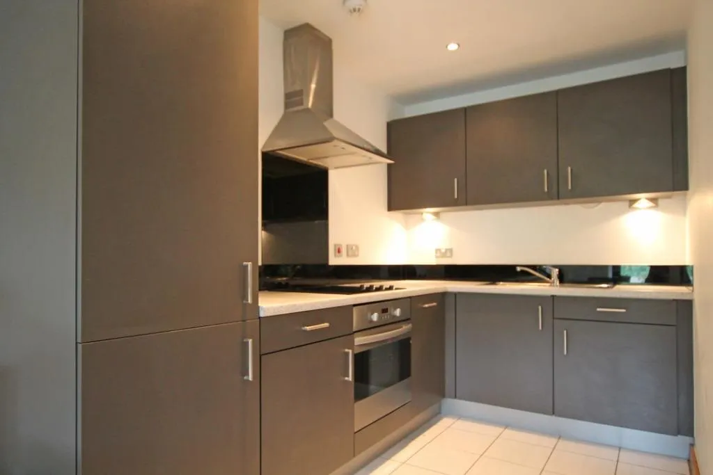 Salts Mill Road, Shipley, BD17, photo 6
