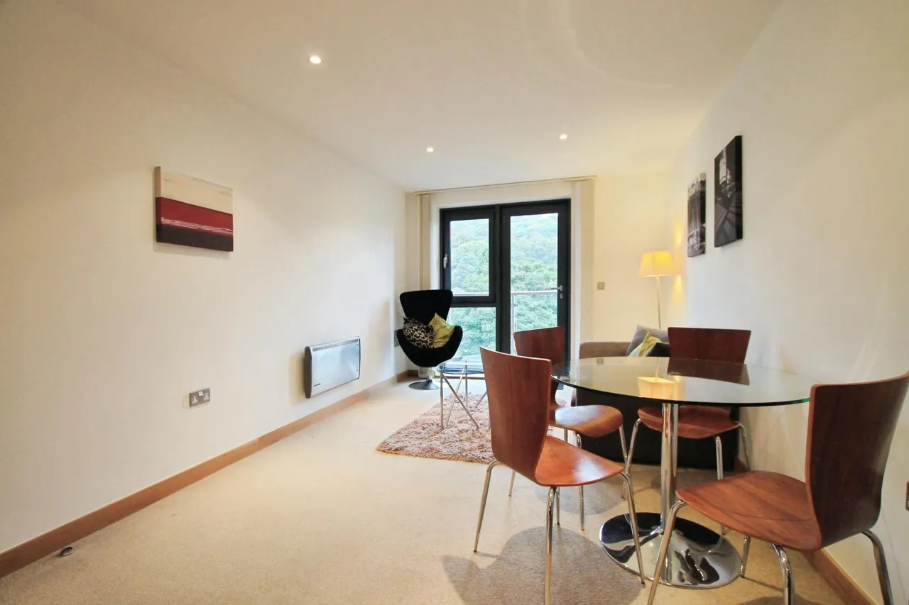 Salts Mill Road, Shipley, BD17, photo 5