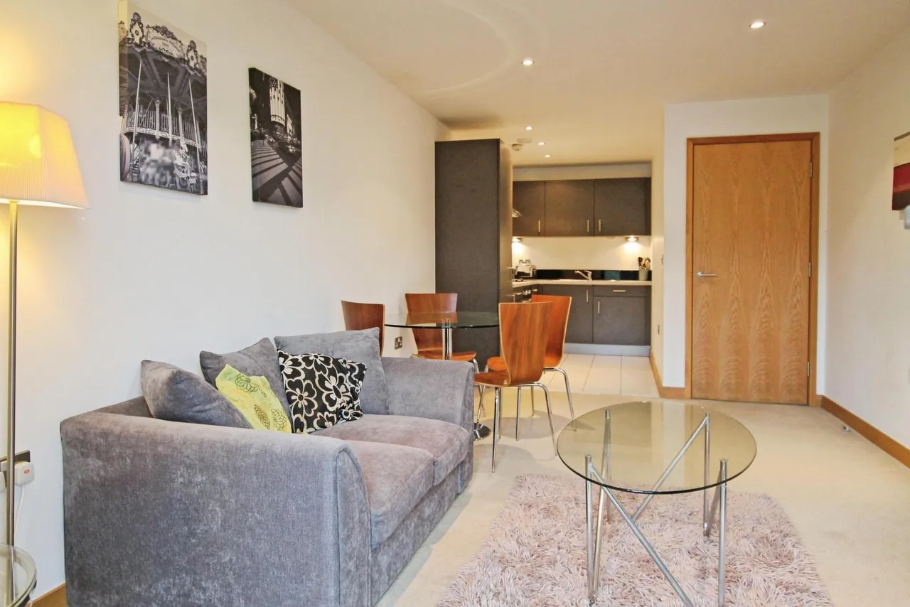 Salts Mill Road, Shipley, BD17, photo 4