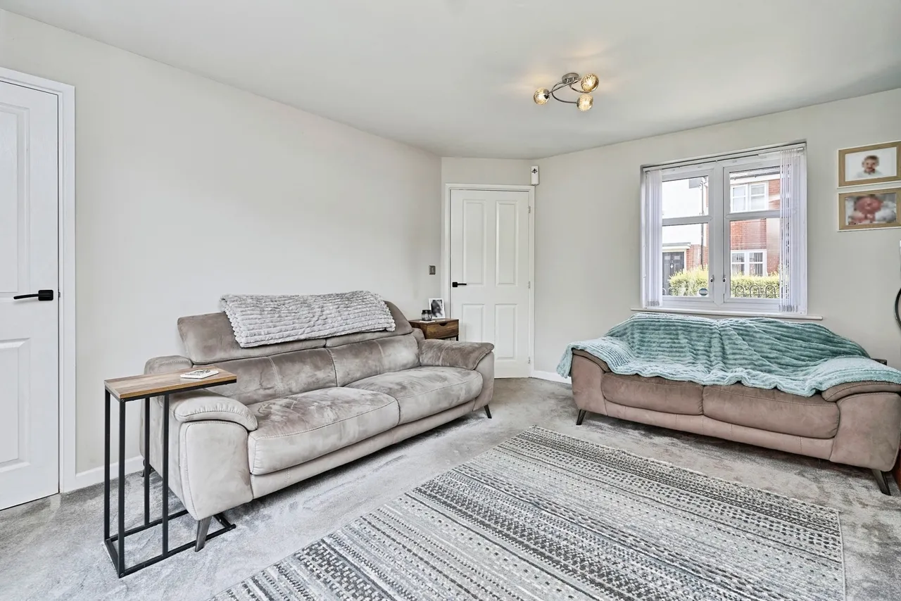 Warbler Grove, Walsall, West Midlands, WS3, photo 6