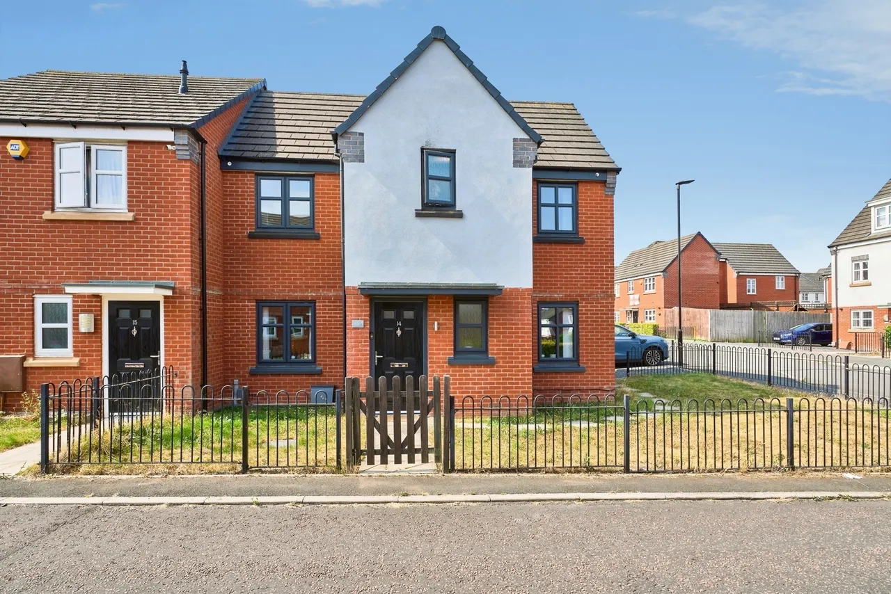 Warbler Grove, Walsall, West Midlands, WS3, photo 5