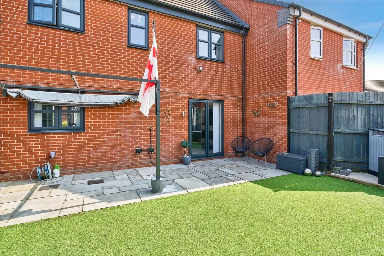 Warbler Grove, Walsall, West Midlands, WS3, photo 20