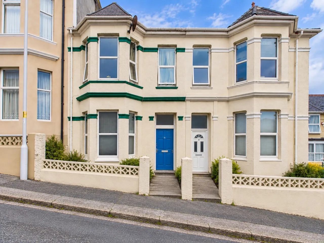2 bed flat for sale, St Judes, Plymouth, PL4